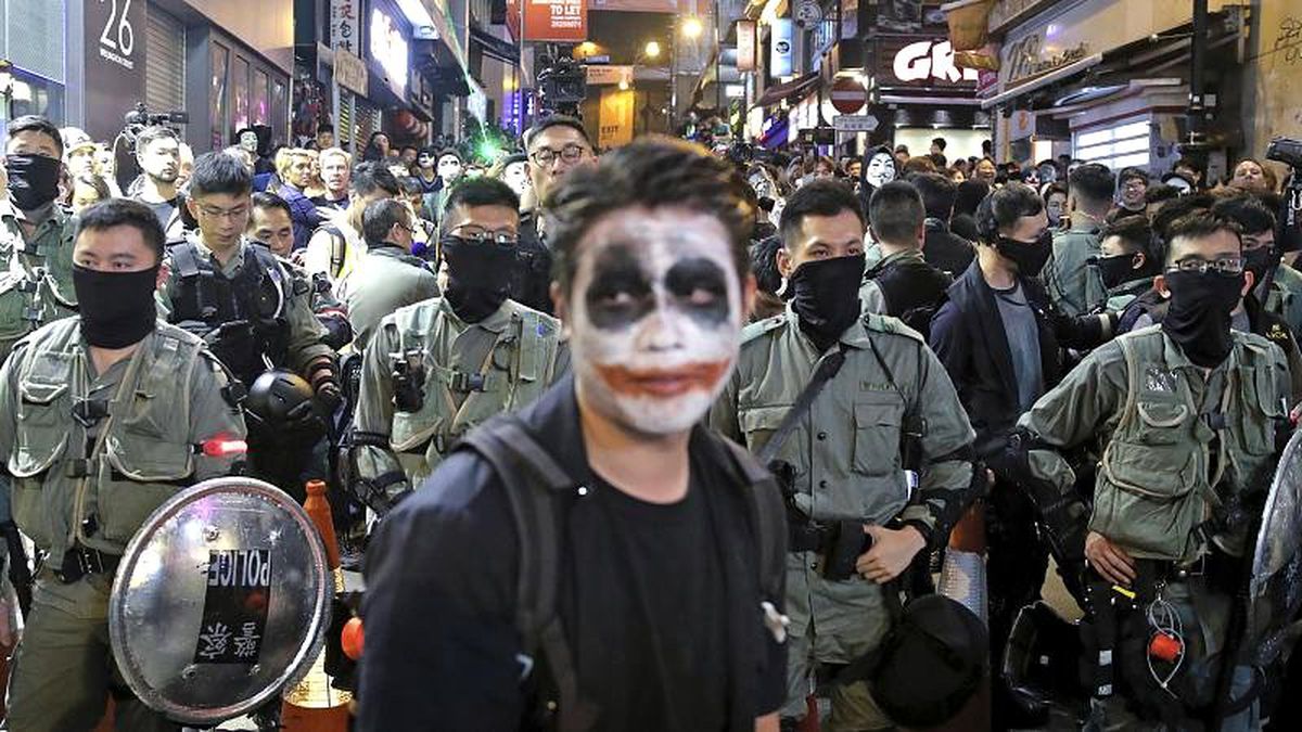 Hong Konglu protestocularla Çinli milliyetçiler kozlarını GTA video oyununda paylaşıyor
