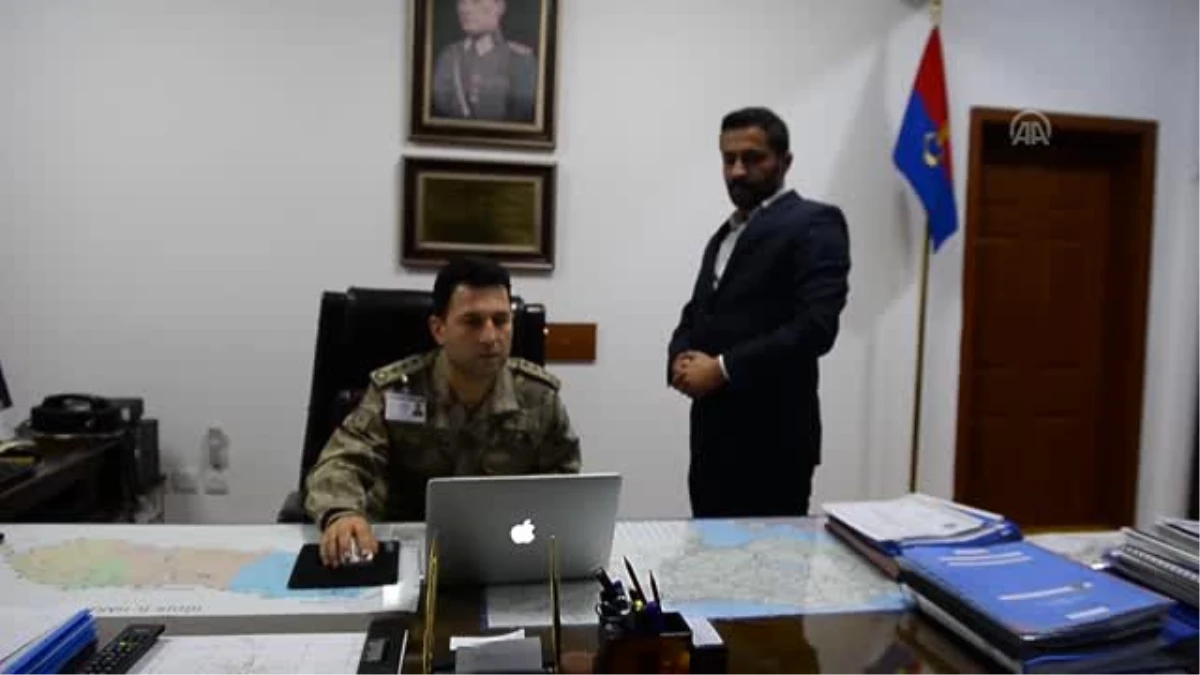 Iğdır İl Jandarma Komutanı Özdurhan, AA\'nın "Yılın Fotoğrafları" oylamasına katıldı