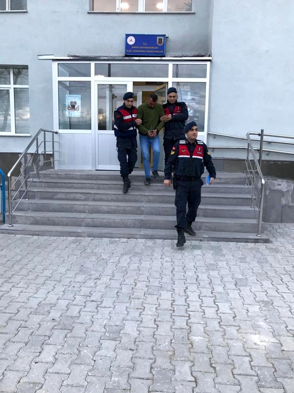 İl Jandarma Komutanlığı\'ndan terör operasyonu: 1 gözaltı