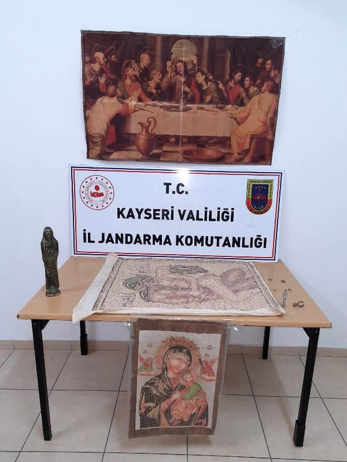Kayseri\'de tarihi eser operasyonu: 5 gözaltı