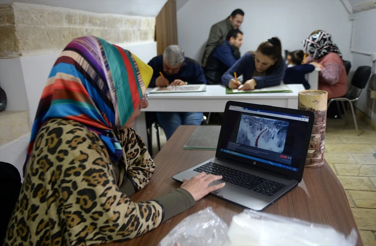 Kilis\'te kursiyerler AA\'nın "Yılın Fotoğrafları" oylamasına katıldı