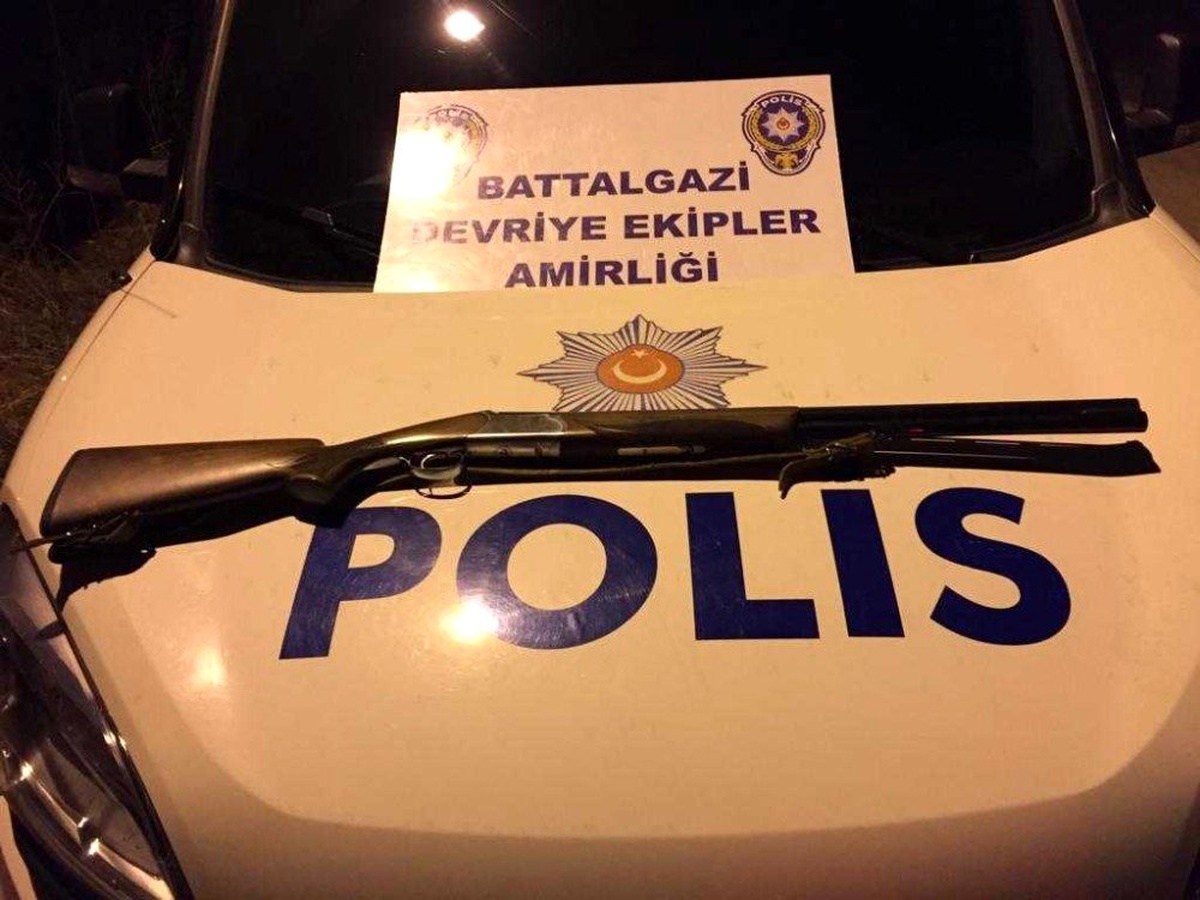 Malatya polisinden şok uygulama: 4 gözaltı