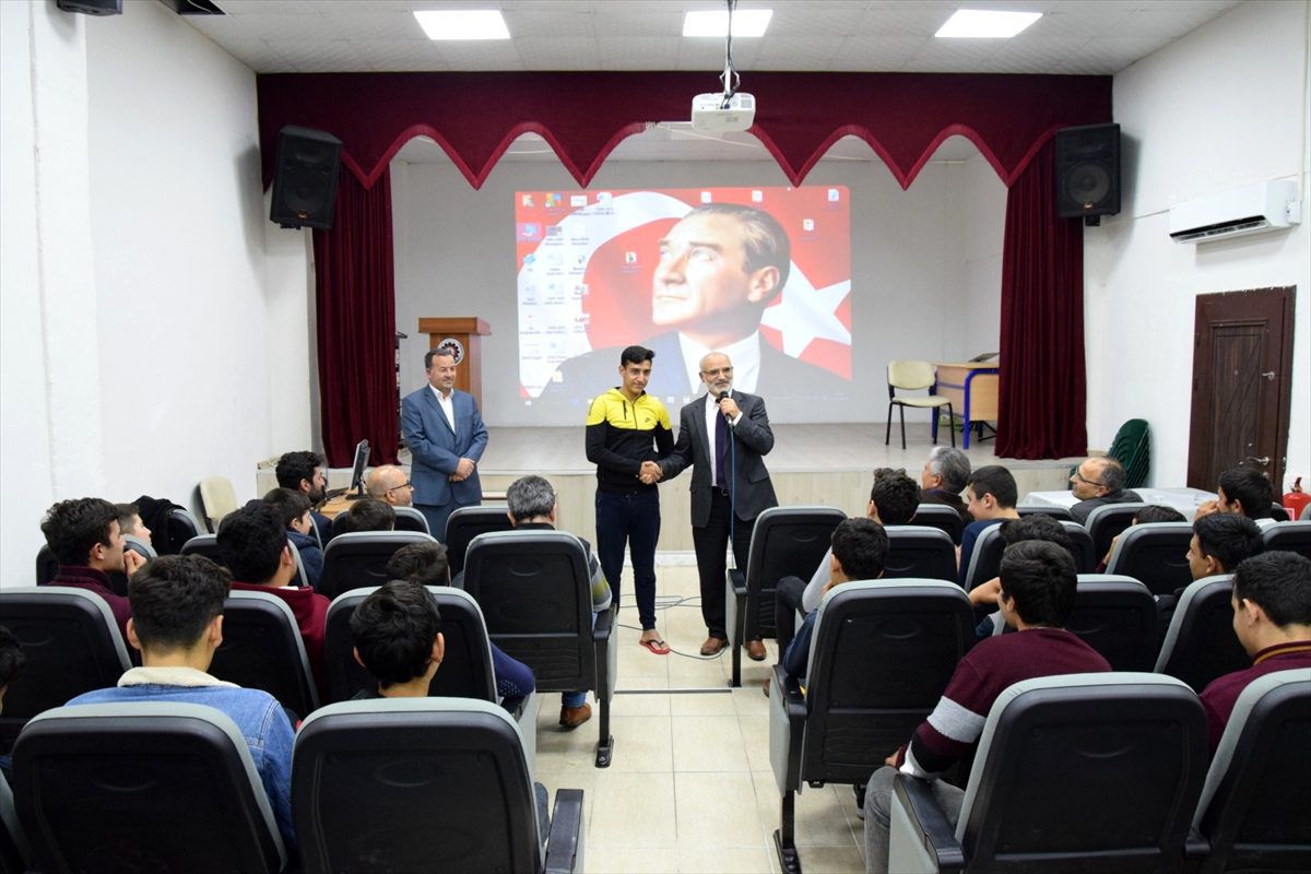 Mersin\'de "Dinimi Öğreniyorum, Değerlerimle Hayat Buluyorum Projesi" başlatıldı