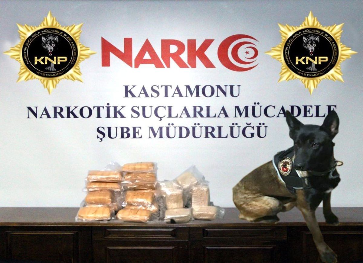 14 kilo eroinle yakalanan şüpheliler tutuklandı