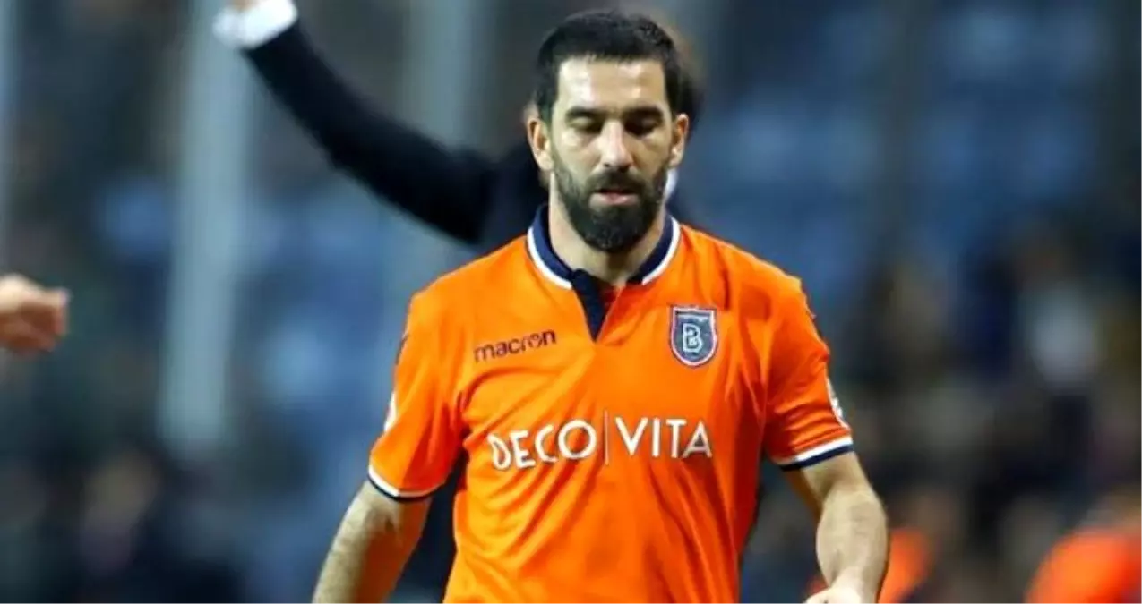 Adı Galatasaray\'la anılan Arda Turan\'dan \'Aslan Kral\' paylaşımı