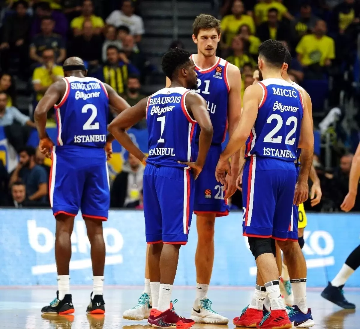 Anadolu Efes\'in konuğu Maccabi FOX Tel Aviv