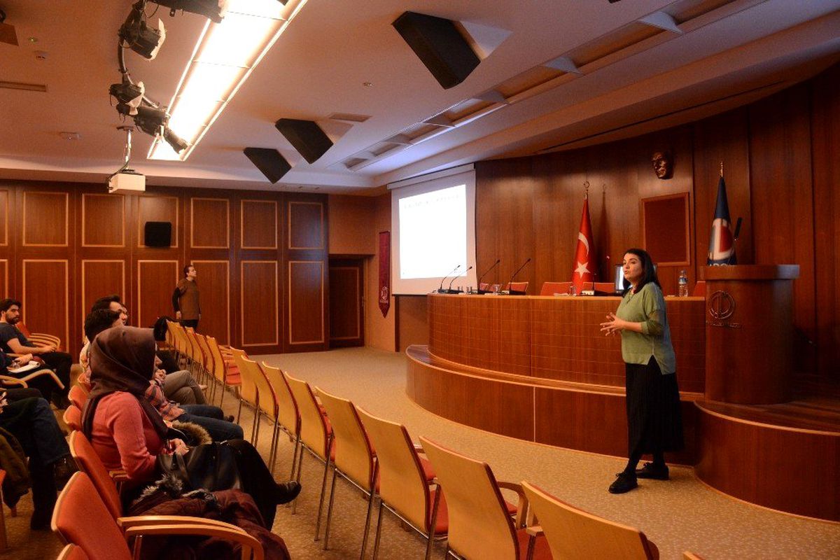 Anadolu Üniversitesi\'nde öğrencilere "Fulbright Burs Programı" anlatıldı