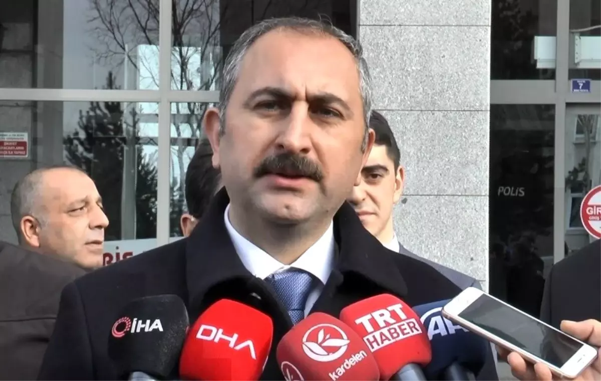 Bakan Gül: "Geçmişte ülkemiz güçlülerin haklı olduğu çok acı dönemler tecrübe etti"