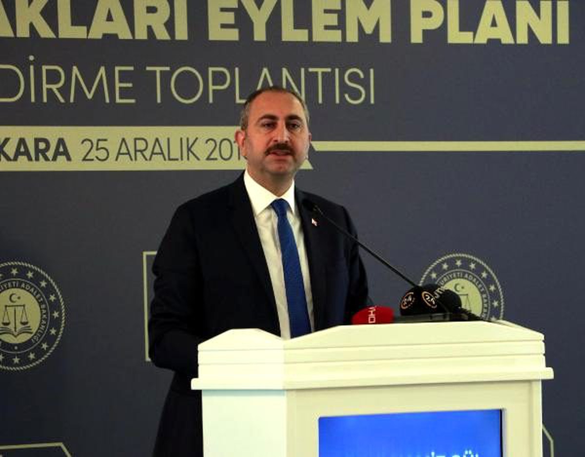 Bakan Gül: Şüphelinin iadesi konusunda gayretimiz söz konusu