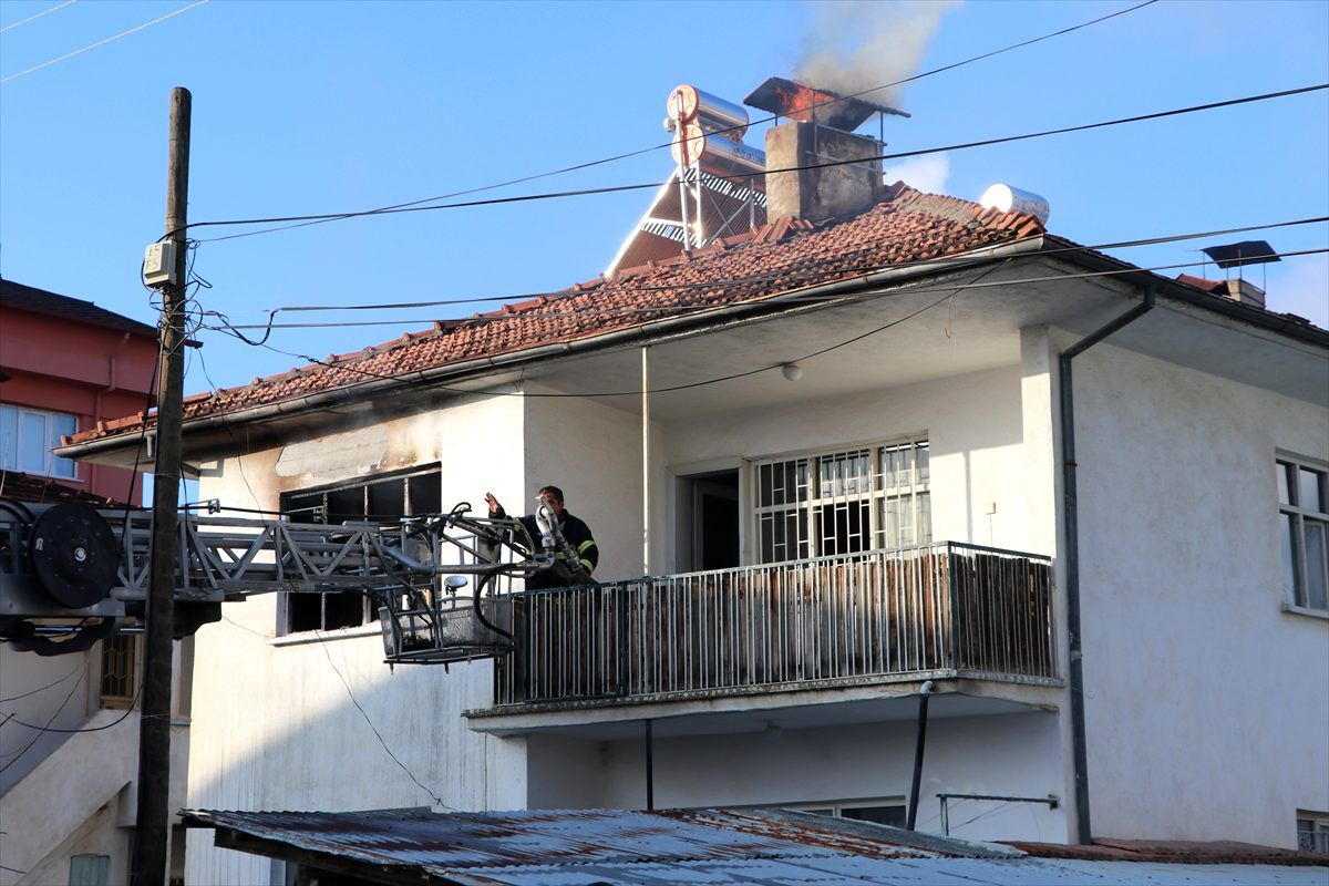 Burdur\'da evinde yangın çıkan yaşlı kadın öldü
