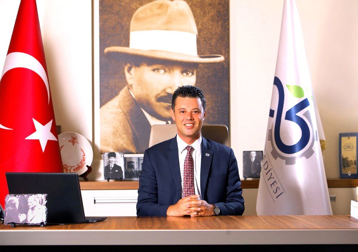 Çorlu Belediye Başkanı Ahmet Sarıkurt: "Gecemiz gündüzümüz Çorlu"