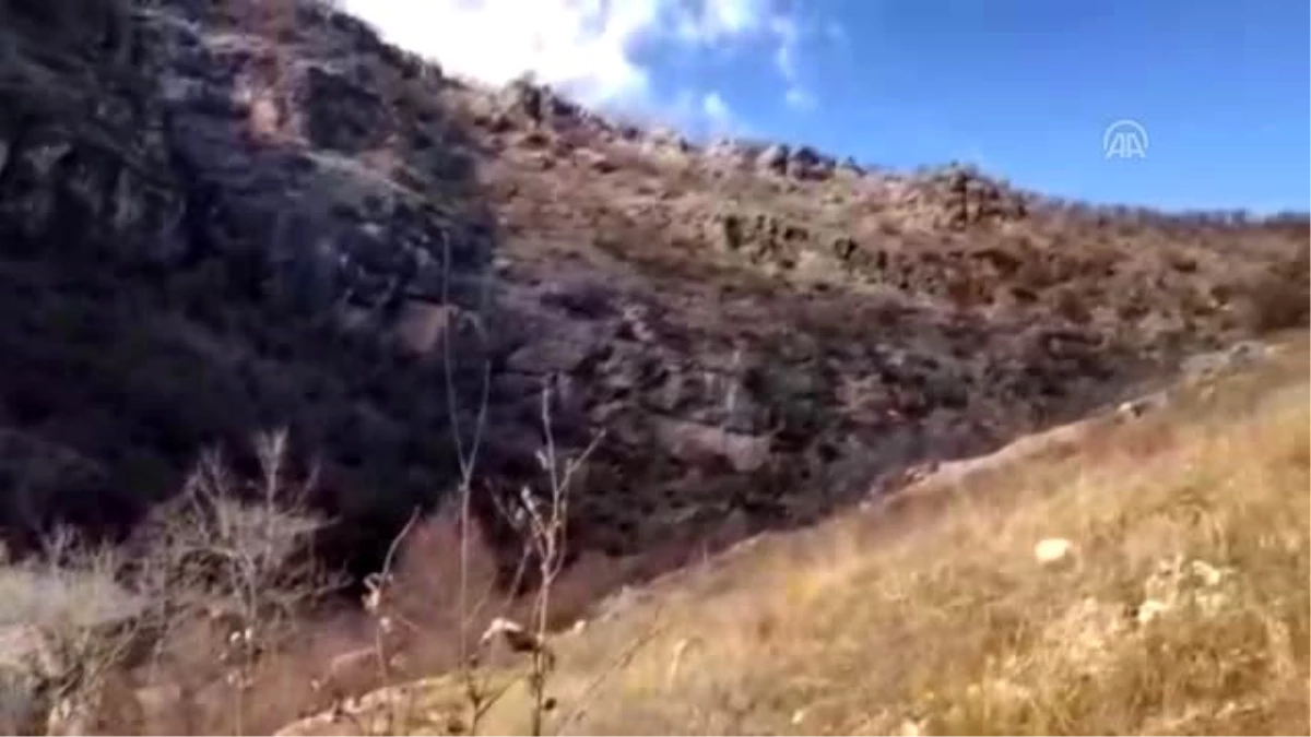 Diyarbakır\'da PKK\'lı teröristlerce kullanılan 3 kış sığınağı ve 19 doğal mağara imha edildi