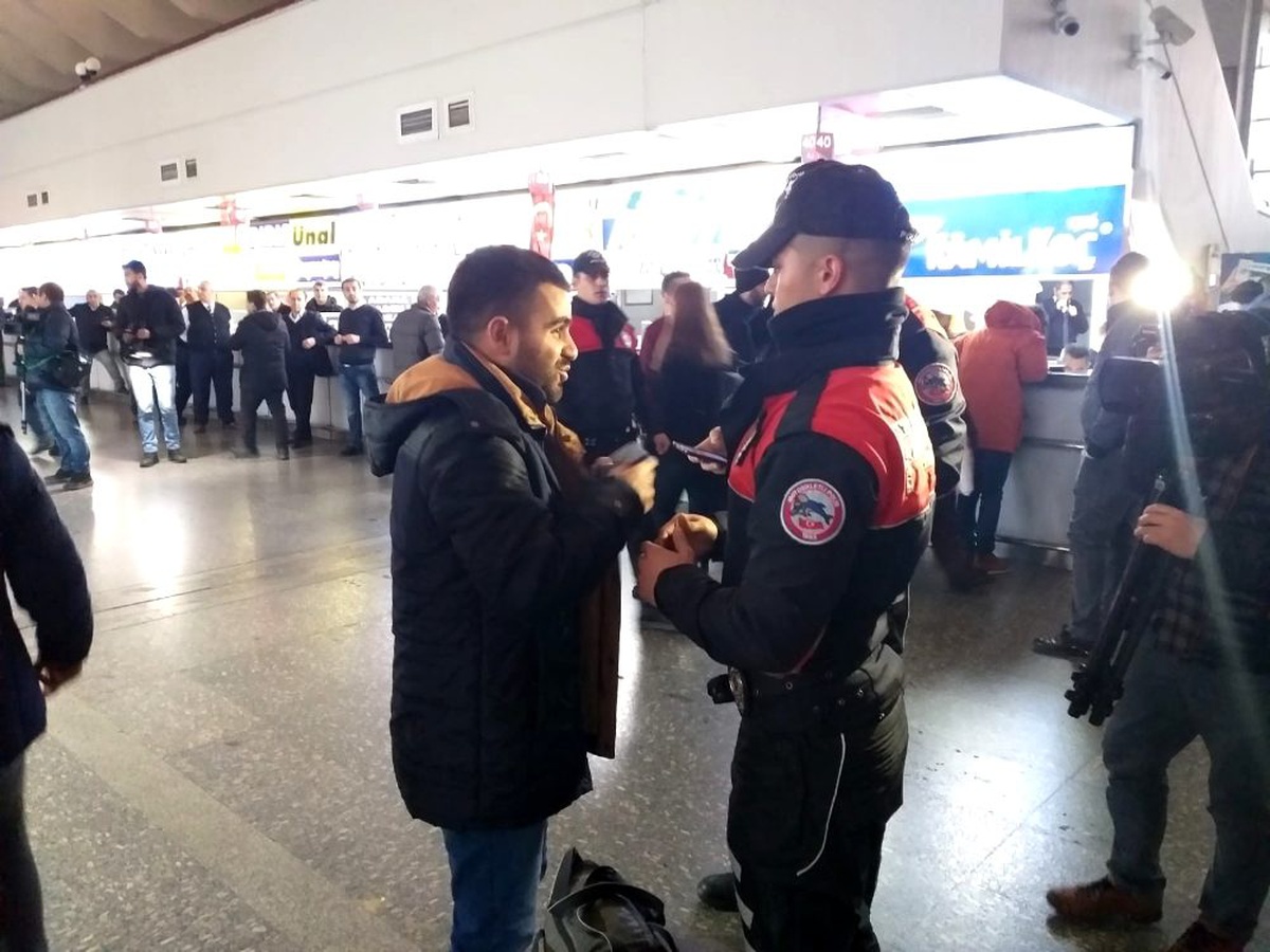 Emniyetten yılbaşı öncesi AŞTİ\'de huzur uygulaması