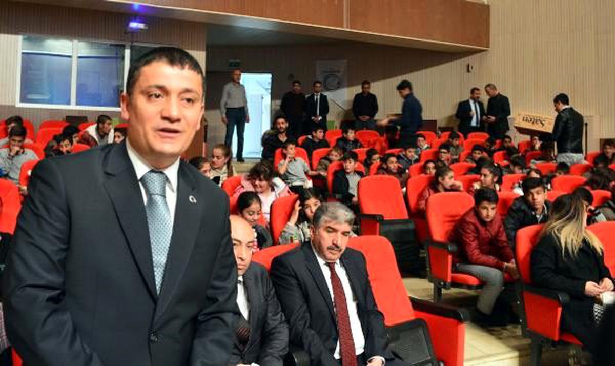 Erciş\'te öğrenciler için sinema etkinliği