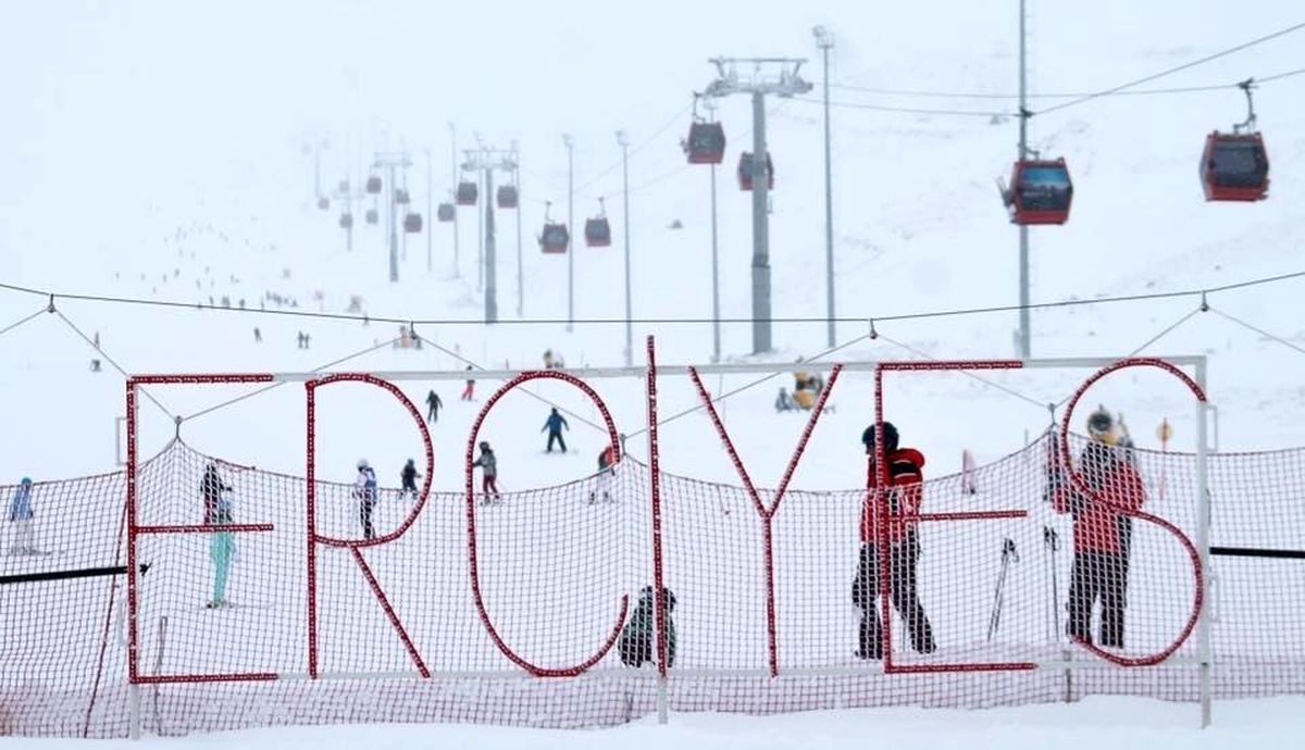 Erciyes\'te kar kalınlığı 100 santimetreye ulaştı