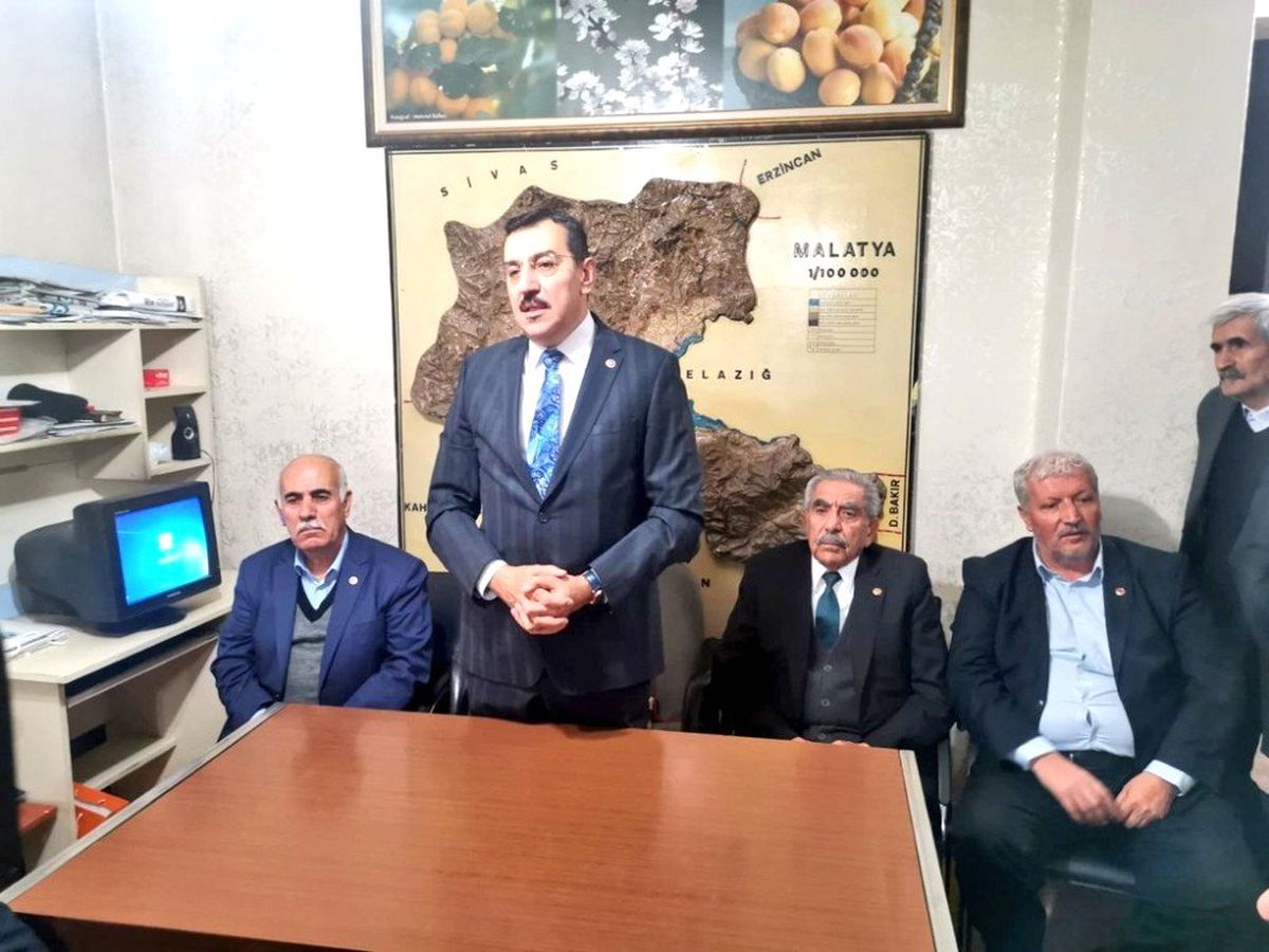 Eski Bakan Tüfenkci: "Uluslararası sulara açılmamızı engelleyecek oyunları boşa çıkarttık"
