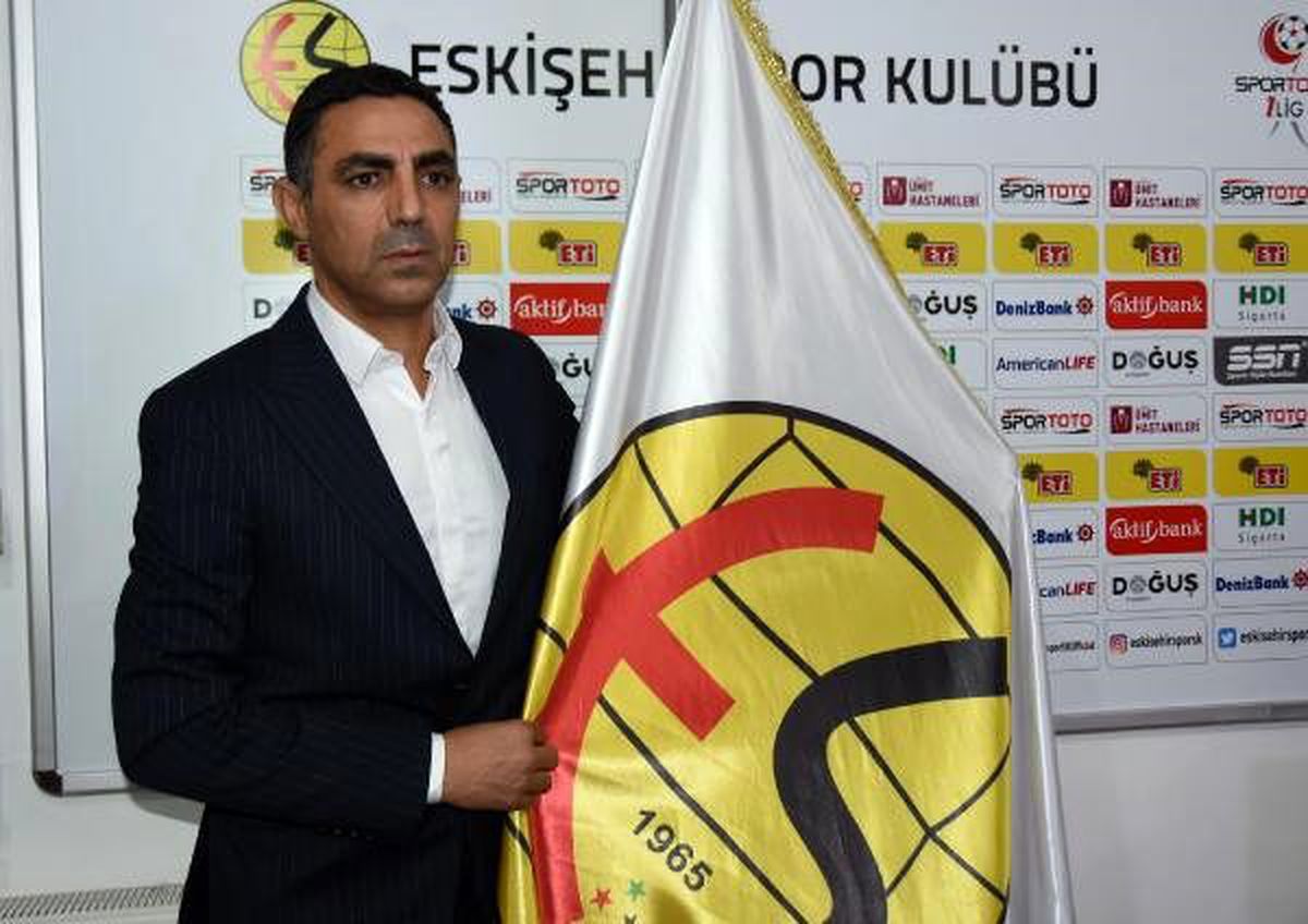 Eskişehirspor\'da Mustafa Özer dönemi başladı