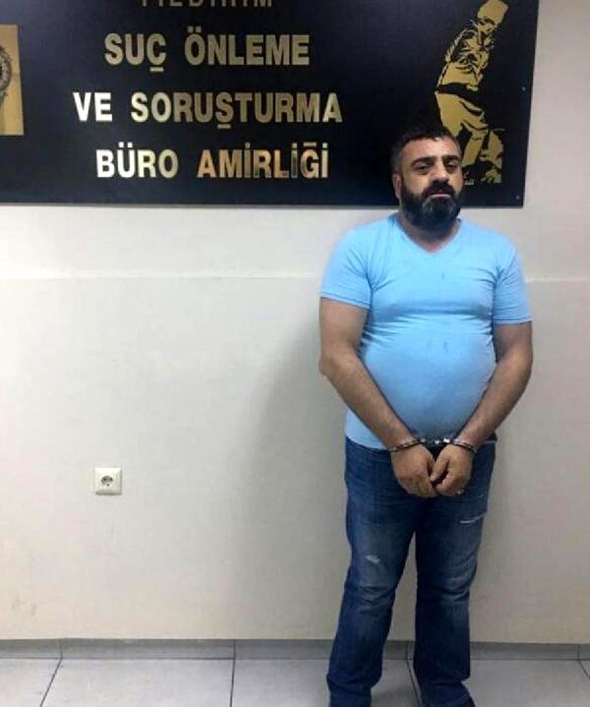 Fransa\'daki cinayetin sanığından eşiyle ilişki iddiası