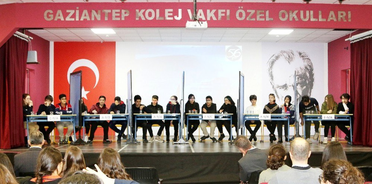 Gaziantep Kolej Vakfı\'nda bilgi yarışması heyecanı