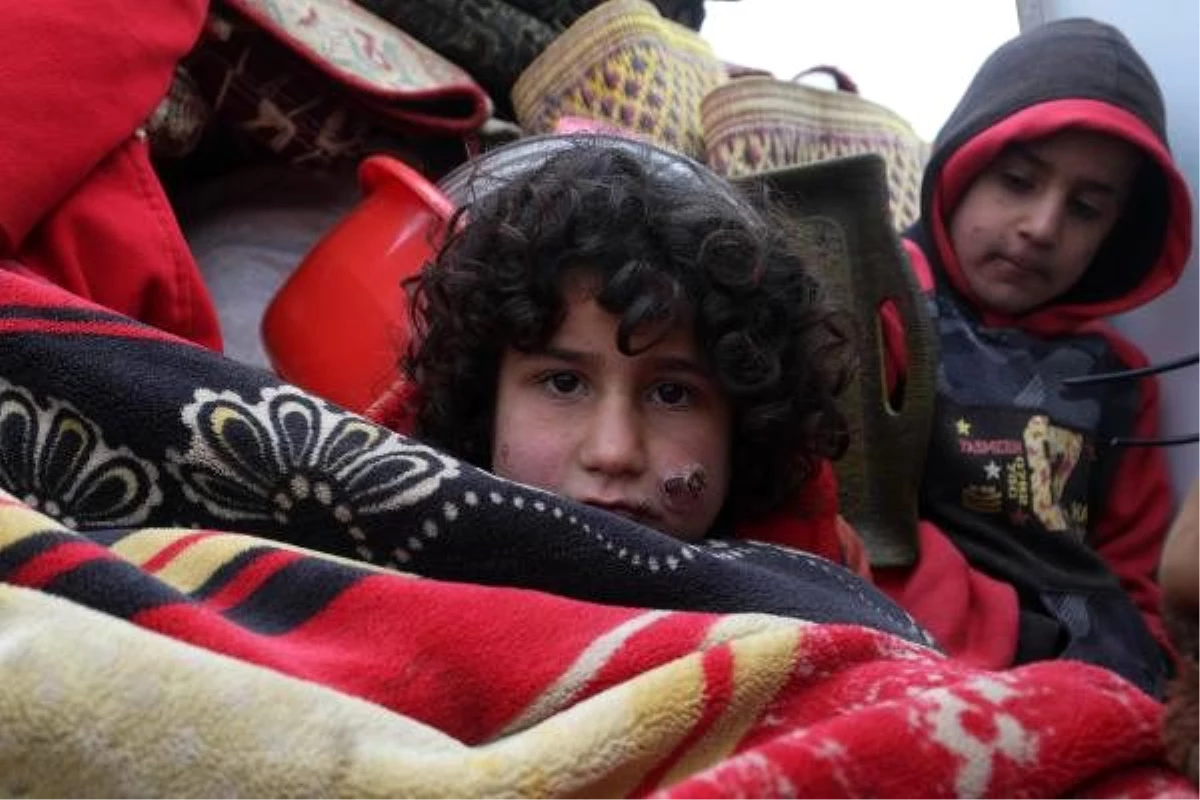 İdlib\'in güneyinden göç edenlere 150 çadır