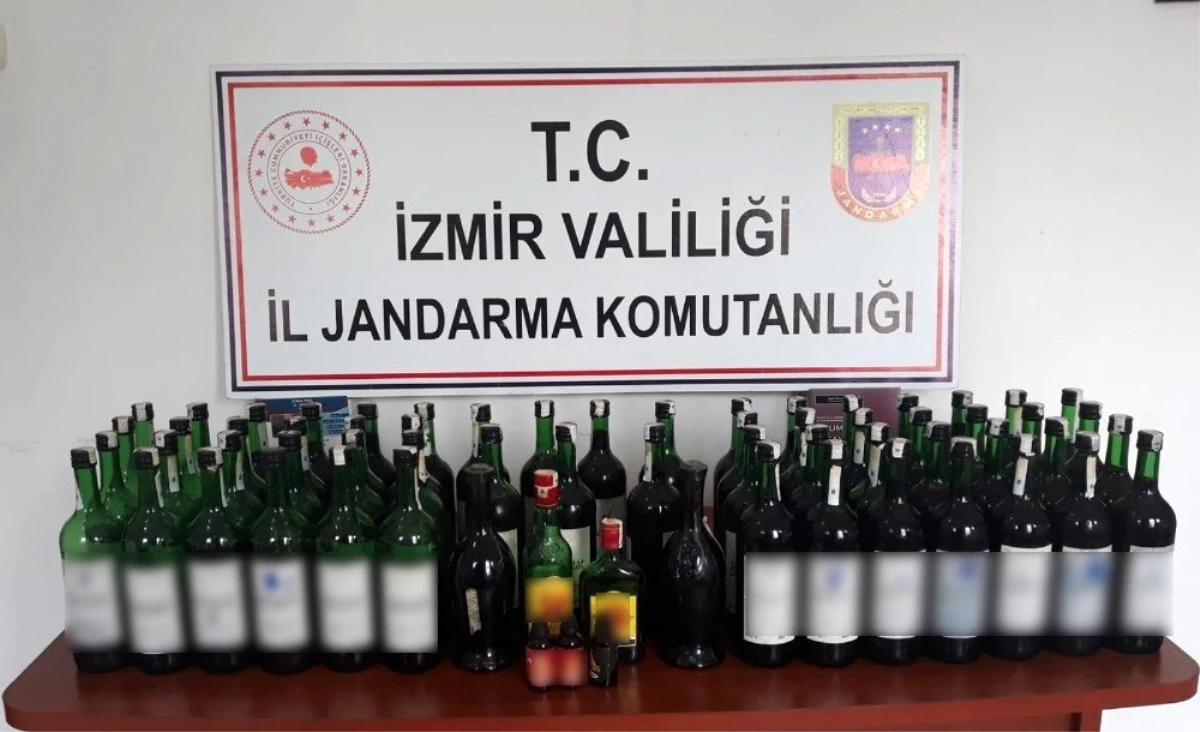 İzmir\'in turistik mahallesinde kaçak içki operasyonu