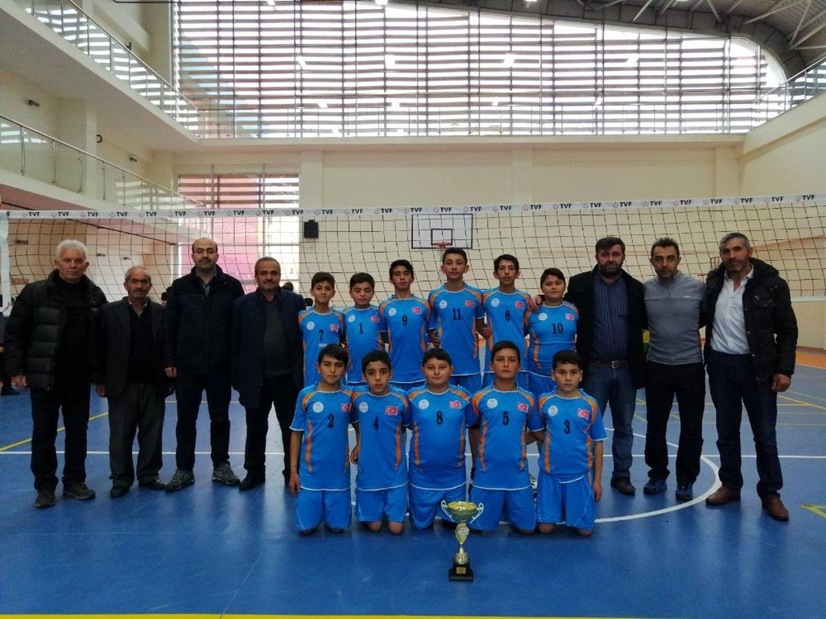 Köy okulu voleybolda Nevşehir şampiyonu oldu