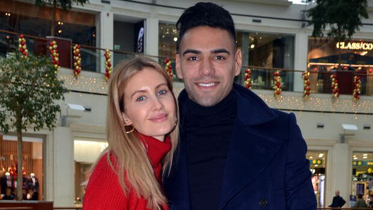 Lorelei Taron ve eşi Radamel Falcao\'dan mutluluk pozu