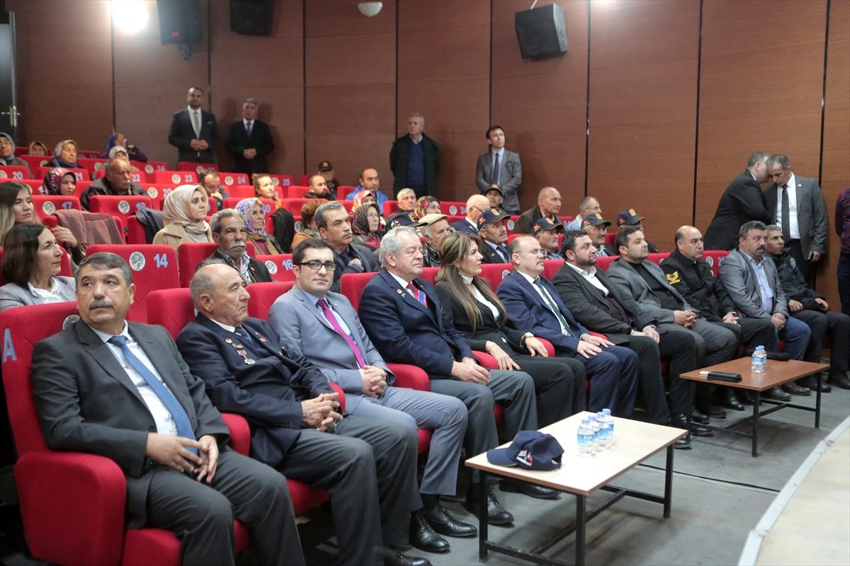 Mersin\'de Kıbrıs gazilerine madalya ve berat verildi