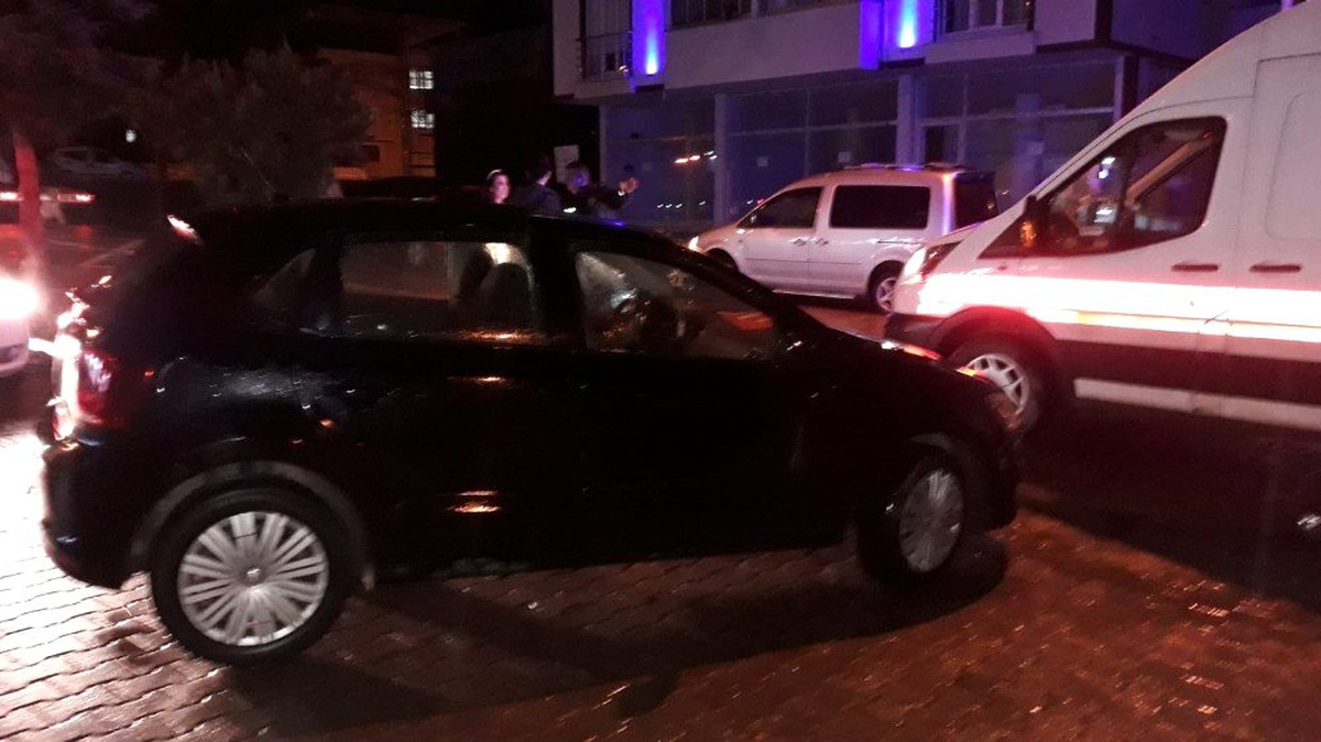 Otomobil ile motosiklet çarpıştı: 1 yaralı