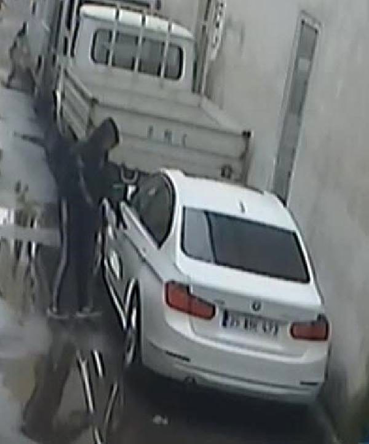 Otomobilden hırsızlık güvenlik kamerasında
