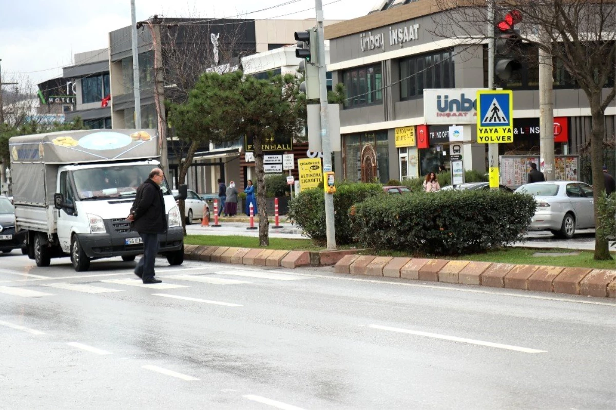 (Özel) Sakarya\'da annenin ölümüne neden olan kaza anlarını taksi şoförü anlattı