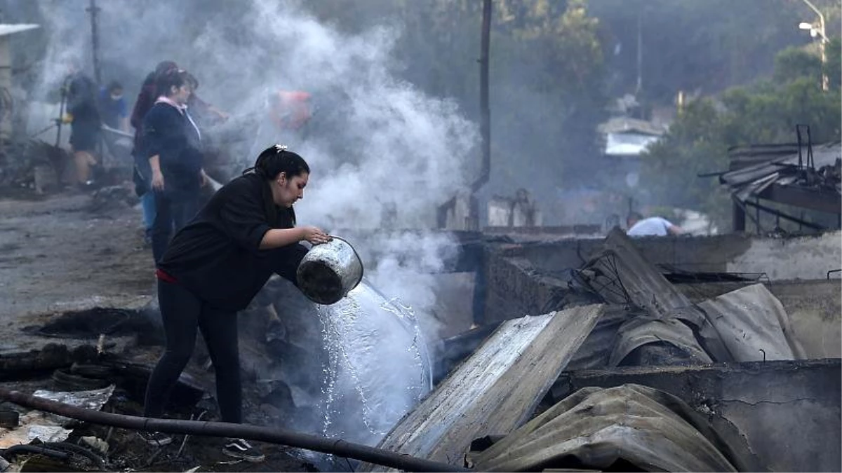 Şili\'deki orman yangını söndürme çalışmaları hava destekli sürüyor