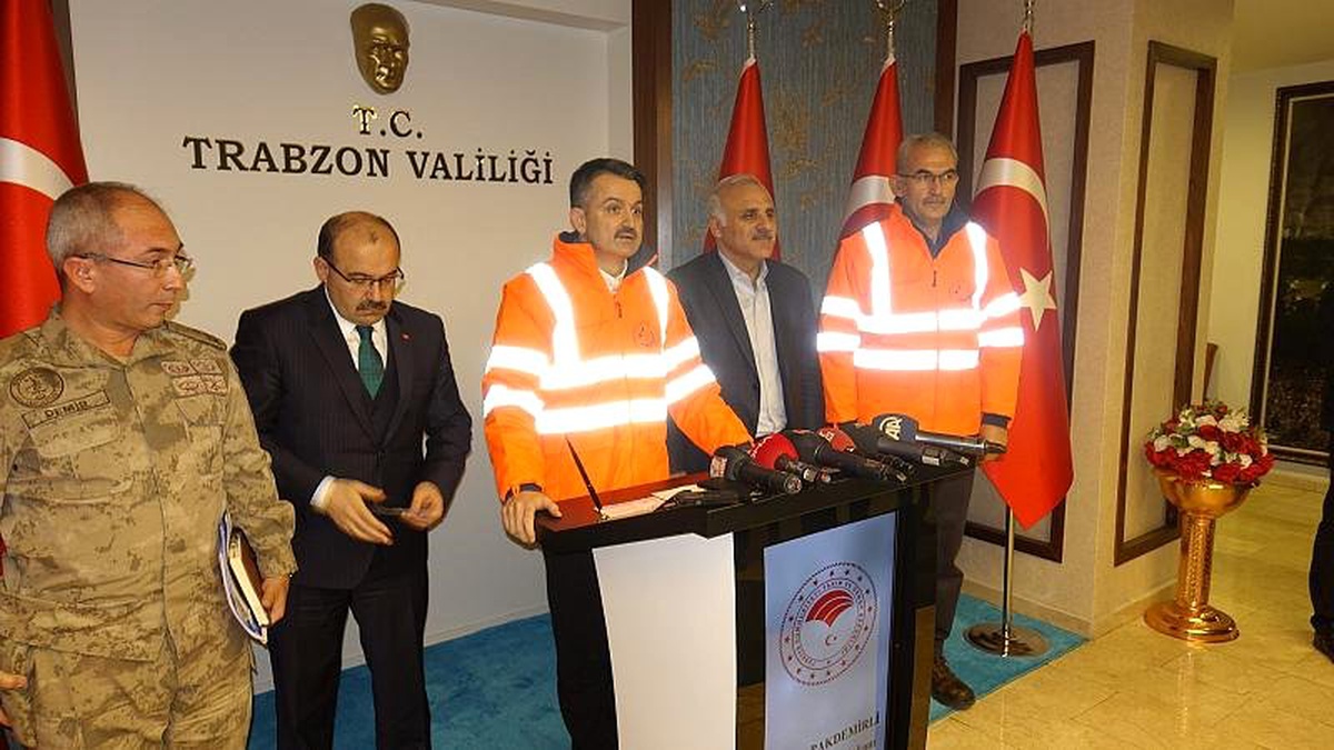 Tarım ve Orman Bakanı Pakdemirli: Yangınlarda insan faktörü ön plana çıkıyor