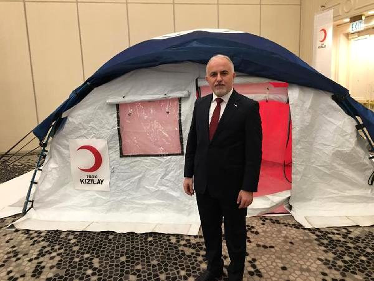 Türk Kızılay\'ı yeni çadırını tanıttı