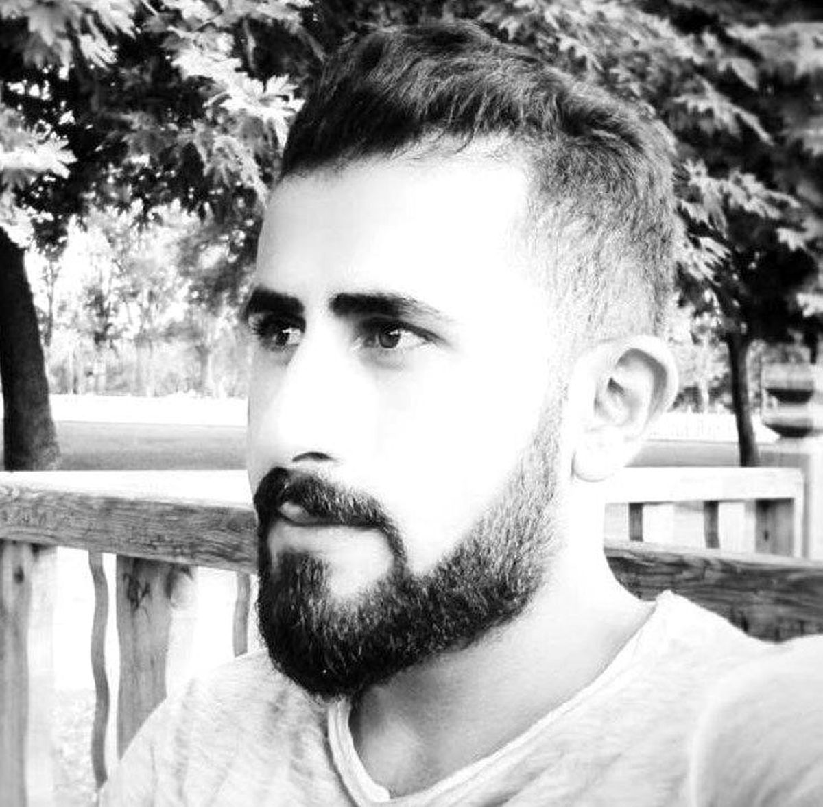 Uyuşturucu bağımlısı genç kulübe içerisinde yanarak hayatını kaybetti