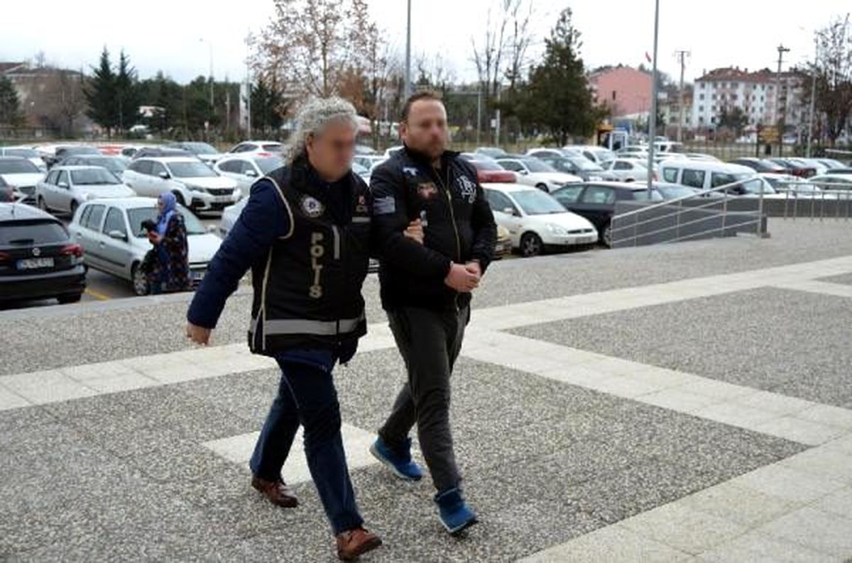 Vergi memuru evinde uyuşturucu ile yakalandı