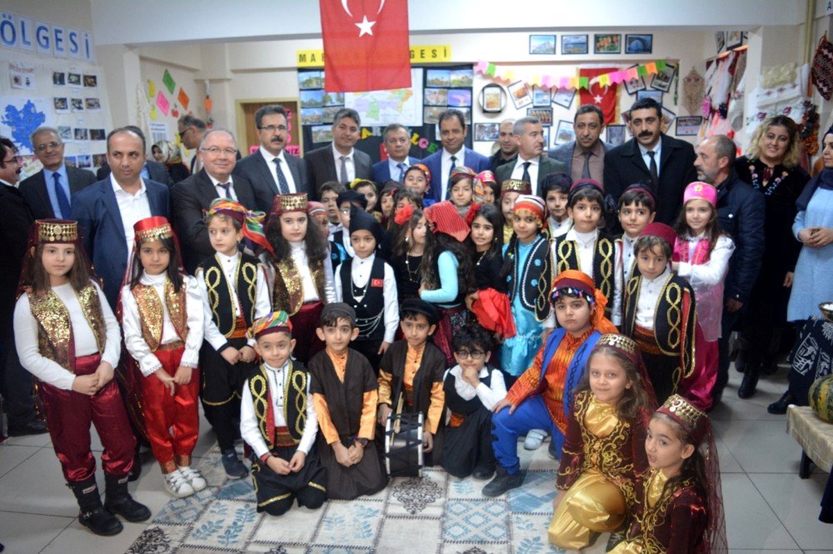 Yedi bölge yedi renk etkinliği düzenlendi