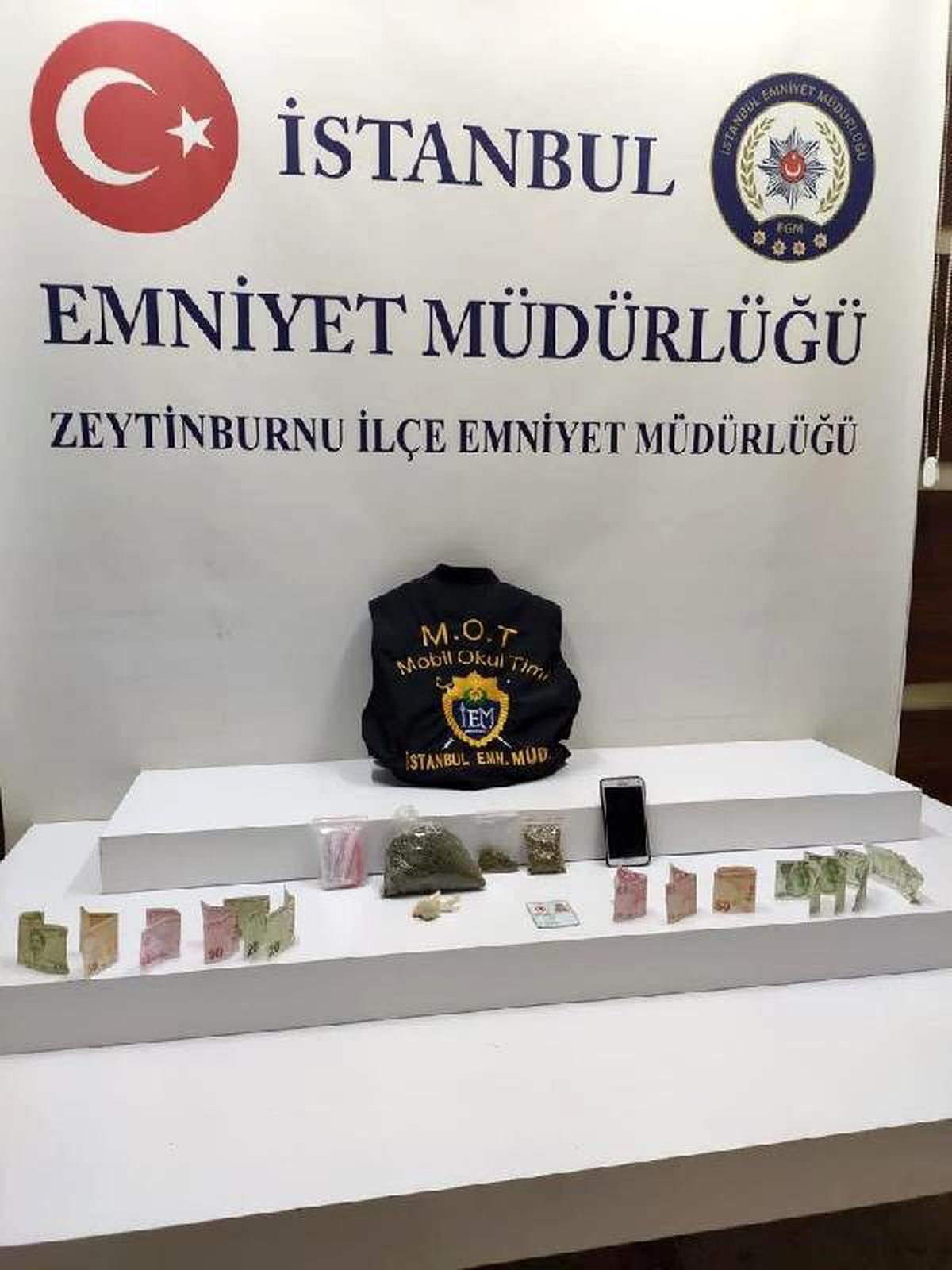 Zeytinburnu\'nda uyuşturucu operasyonu