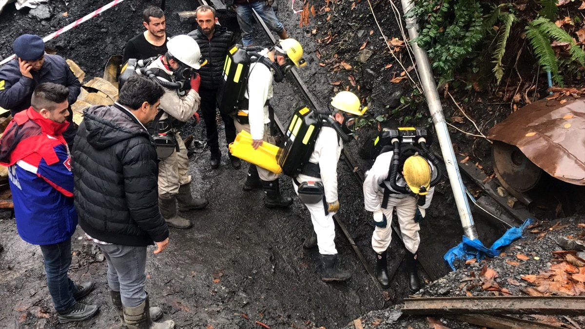 Zonguldak\'ta ruhsatsız maden ocağında patlama