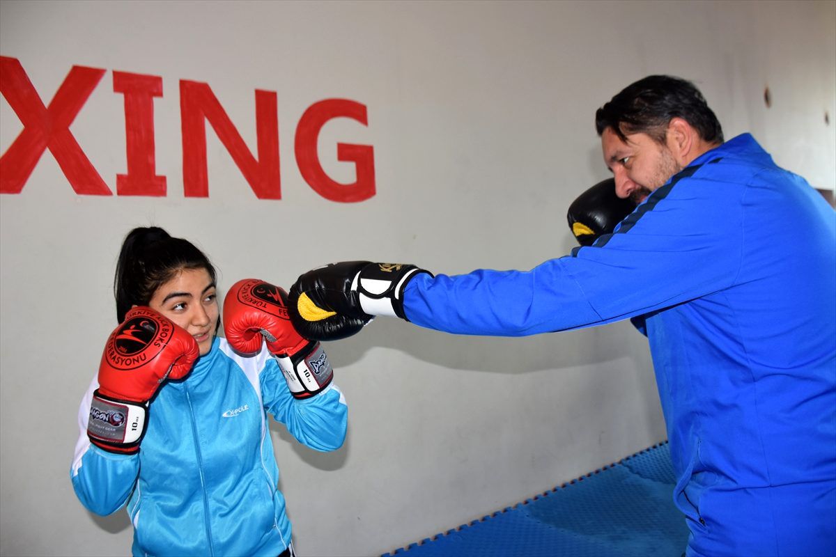 Adıyamanlı doktorun kick boks tutkusu