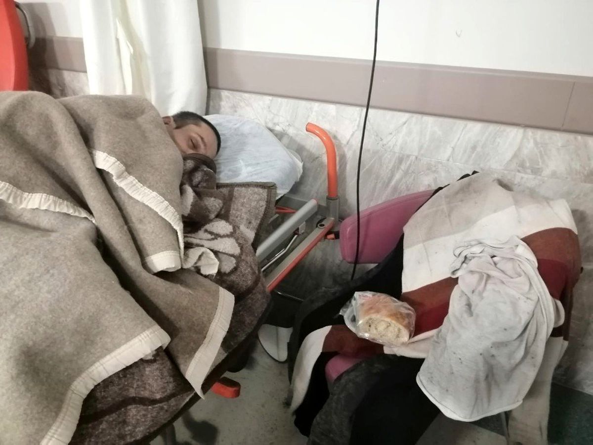 Alabora olan tekneden yaralı kurtarılanlar tedavi altına alındı