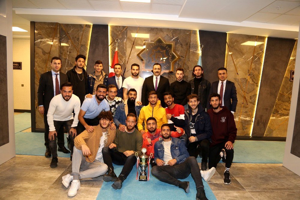 ALKÜ Futbol Takımı gururlandırdı