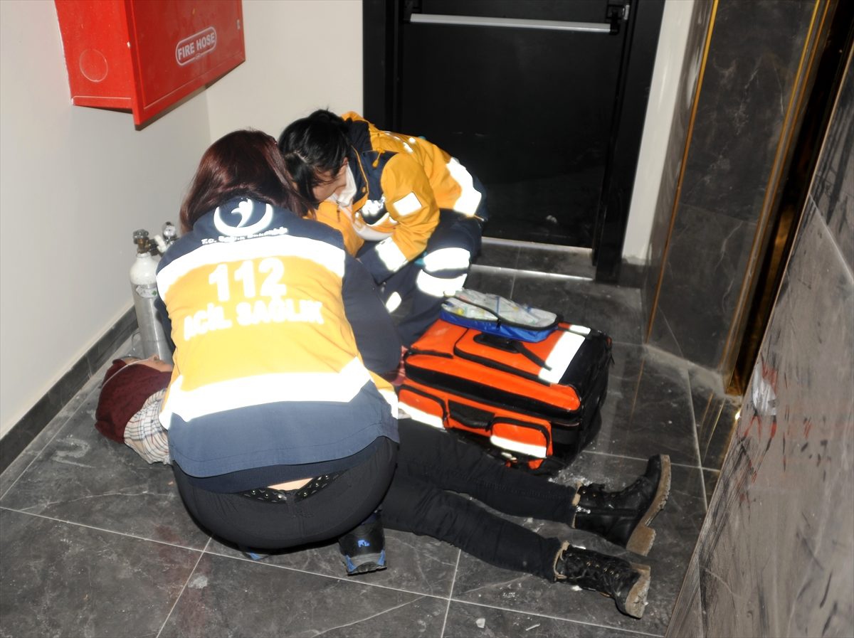 Antalya\'da elektrik akımına kapılan kişi yaralandı