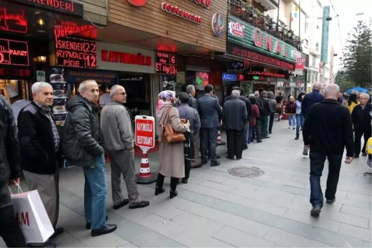 Çekilişe sayılı günler kala Antalya\'da yılbaşı biletlerinin yüzde 95\'i satıldı