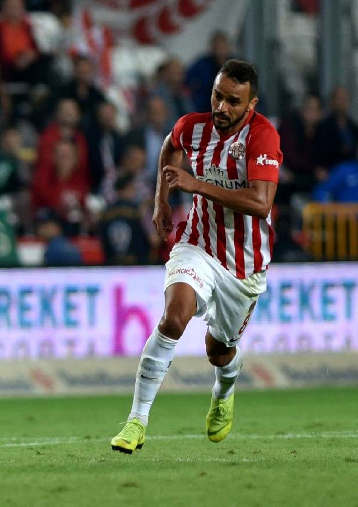 Antalyaspor\'da tek eksik Charles