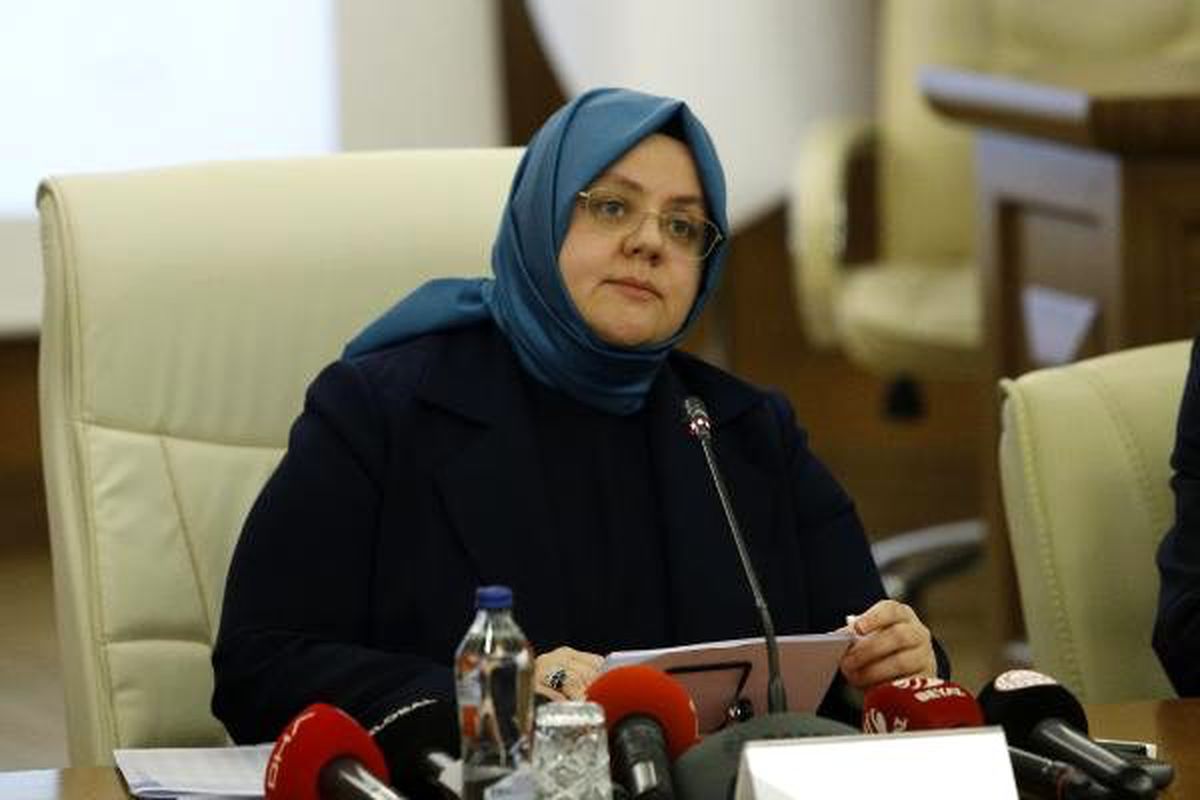 Asgari ücret, 2 bin 324,70 TL olarak belirlendi