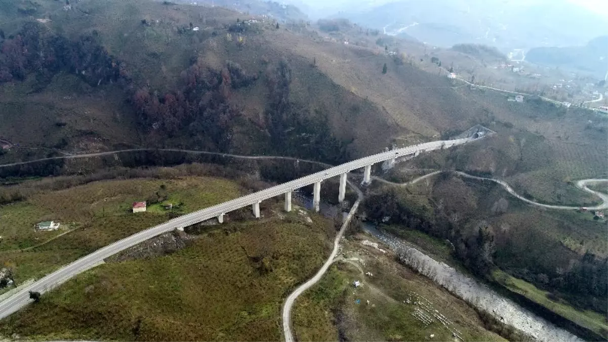 Osmanlı döneminde çizilen ve 50 ili ilgilendiren Karadeniz-Akdeniz yolunun yapım aşamasında sona gelindi