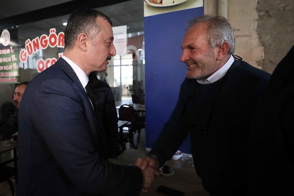 Başkan Büyükakın, "Kentimize büyük bir aşkla hizmet ediyoruz"