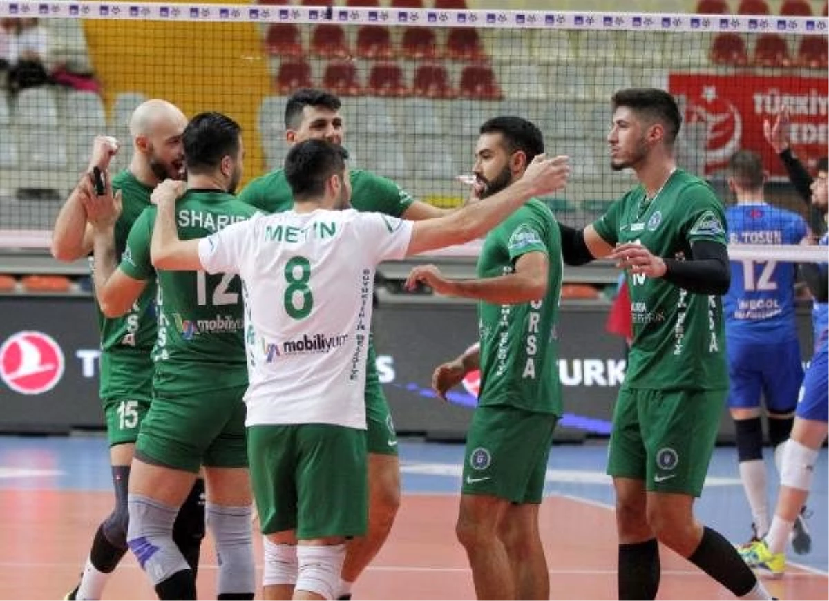 Bursa Büyükşehir Belediyespor, Kupa Voley\'de final etabına yükseldi