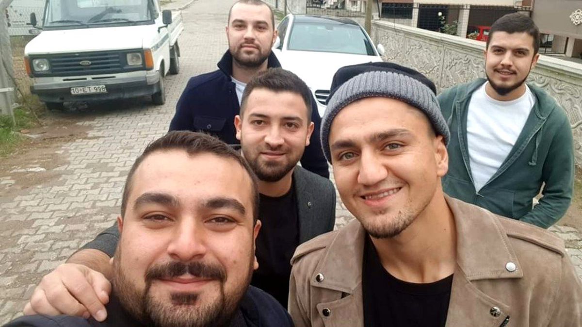 Cengiz Ünder baba ocağı Sındırgı\'da
